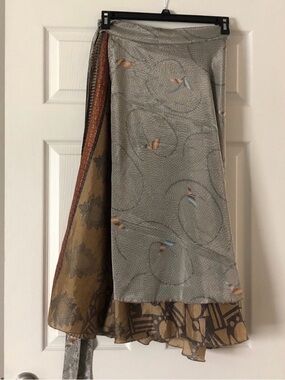 A-Line Mixed-Print Reversible Skirt in Sage and Tan